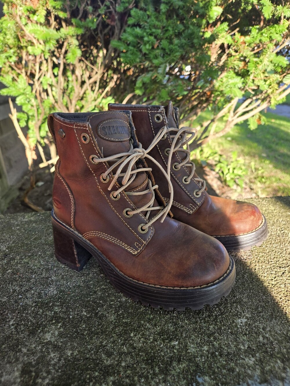 vintage 1990s/Y2K Skechers brown leather chunky-heel platform boots Woman's Sz 6